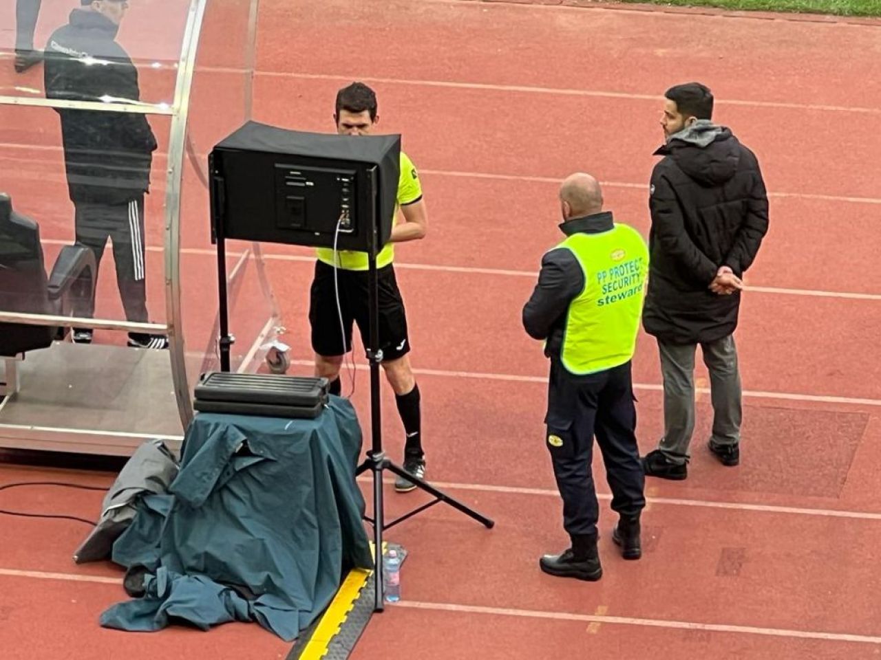 Surpriză! Jucătorul din lotul lui Dan Petrescu, prezent la 'U' Cluj - UTA Arad_6