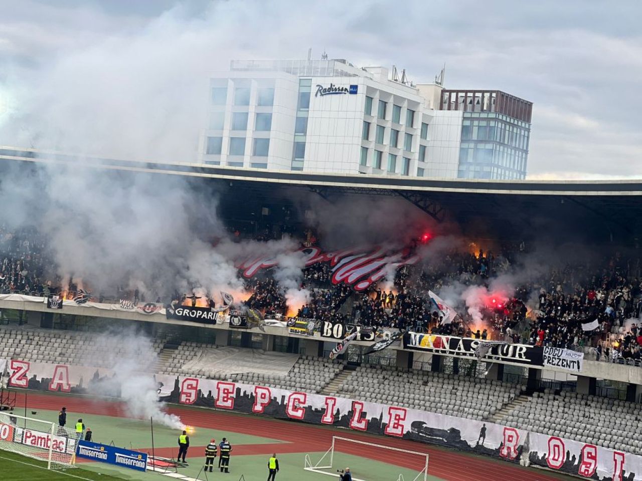Surpriză! Jucătorul din lotul lui Dan Petrescu, prezent la 'U' Cluj - UTA Arad_8