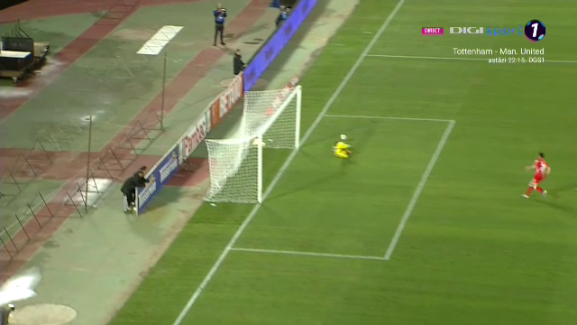 Cupa României | U Cluj - UTA Arad 1-0 | VAR-ul îi trimite pe ardeleni în finală! Gol anulat și penalty dictat împotriva lui Rednic _9
