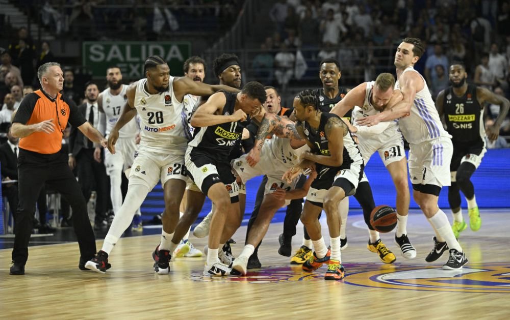 Bătaie ca-n Vestul Sălbatic! Jucătorii de la Partizan Belgrad, primiți ca niște eroi după incidentele violente de la Madrid_2