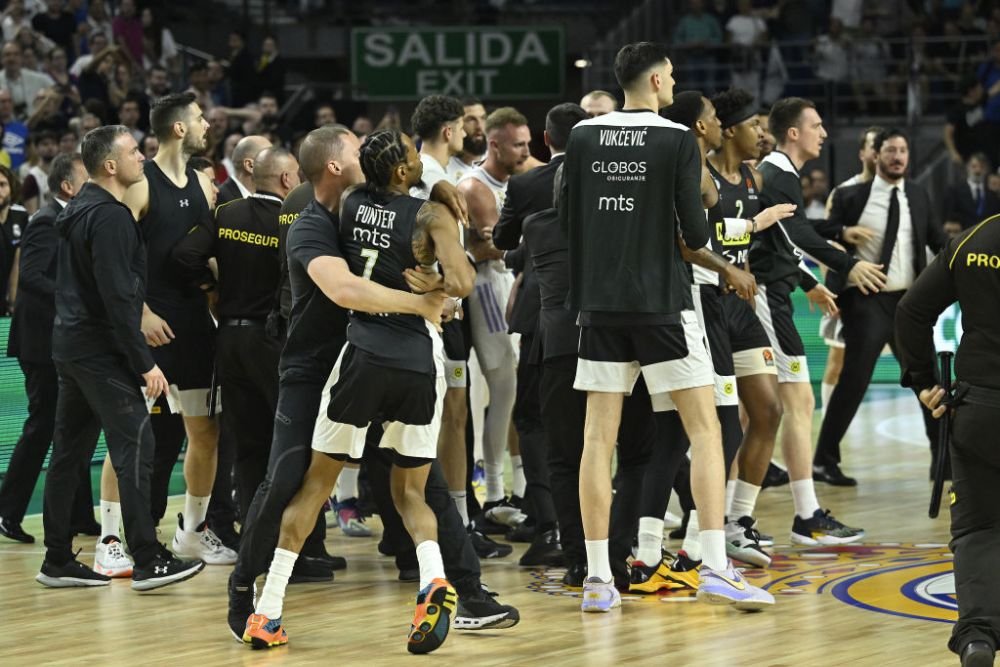 Bătaie ca-n Vestul Sălbatic! Jucătorii de la Partizan Belgrad, primiți ca niște eroi după incidentele violente de la Madrid_4