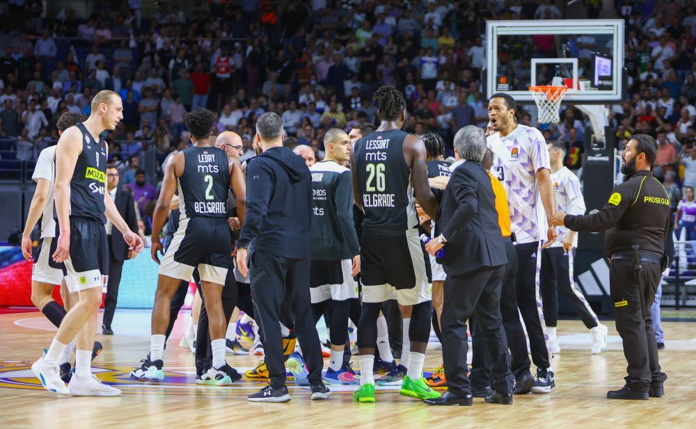 Bătaie ca-n Vestul Sălbatic! Jucătorii de la Partizan Belgrad, primiți ca niște eroi după incidentele violente de la Madrid_8