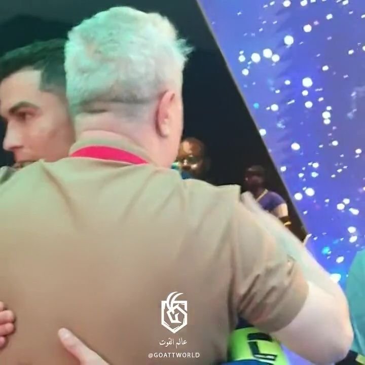 Cristiano Ronaldo i-a oferit tricoul său lui Marius Șumudică_6
