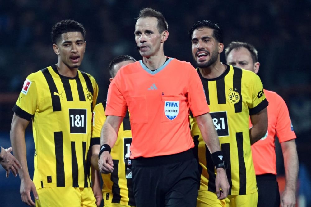 La ei se poate! Arbitrul de la meciul Borussia - Bochum a recunoscut public că a făcut o eroare gravă_3