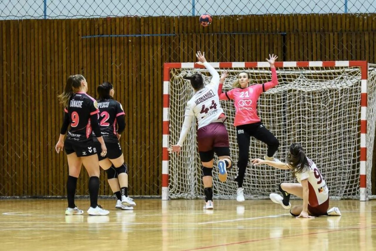 Rapid - Vipers 25-31 (12-18), în turul sferturilor Ligii Campionilor. Cu fruntea sus în fața campioanei en-titre. Greu cu Viakhireva și Katrine Lunde_4