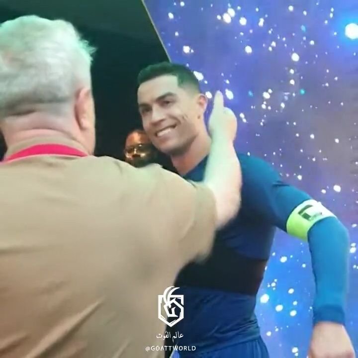 Presa din Portugalia dezvăluie ce i-a spus Cristiano Ronaldo lui Marius Șumudică după ce i-a oferit tricoul_10