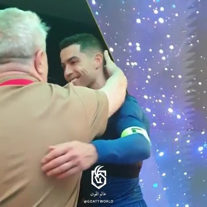 Presa din Portugalia dezvăluie ce i-a spus Cristiano Ronaldo lui Marius Șumudică după ce i-a oferit tricoul_11