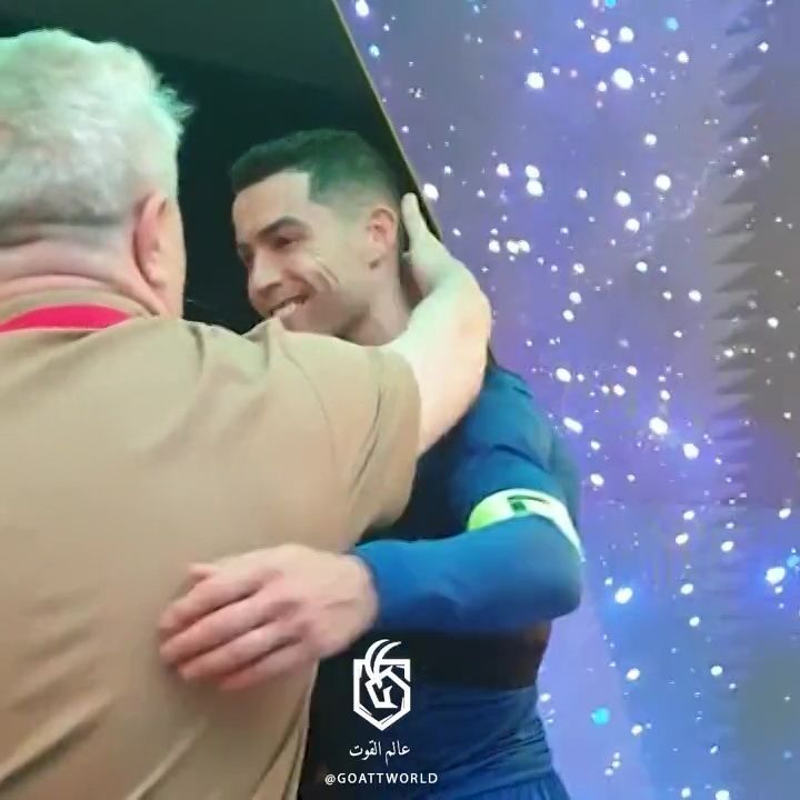 Presa din Portugalia dezvăluie ce i-a spus Cristiano Ronaldo lui Marius Șumudică după ce i-a oferit tricoul_11