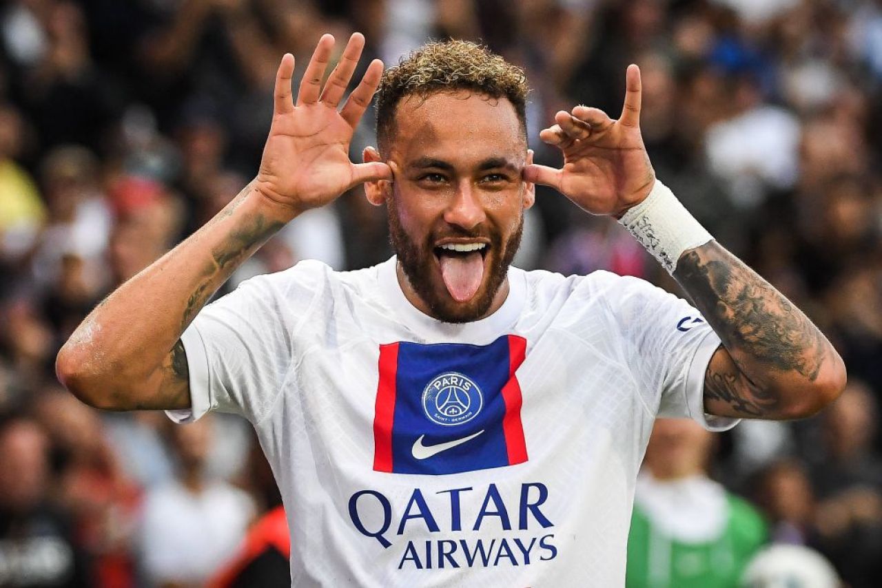 Neymar a ales banii! Luis Suarez: