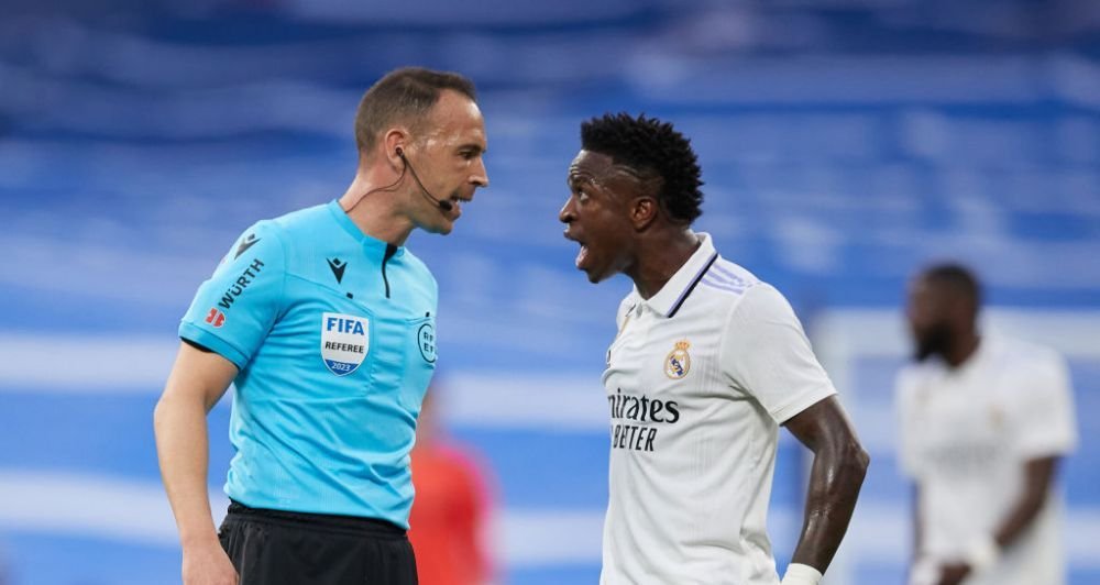 Carlo Ancelotti &icirc;l &bdquo;ceartă&rdquo; pe Vinicius Junior! Ce &icirc;i reproșează tehnicianul italian starului brazilian&nbsp;