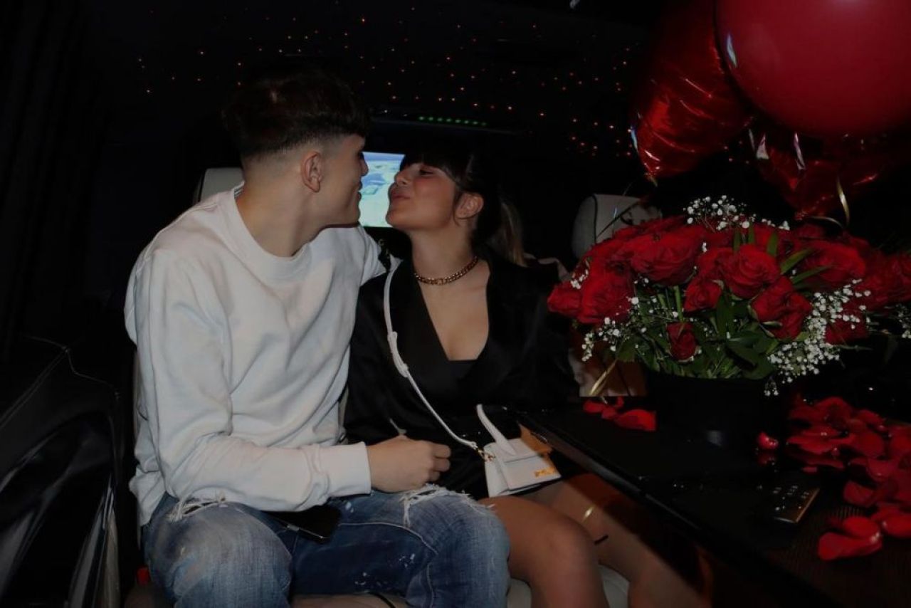 „Unde începe viața și dragostea nu se termină niciodată!” Starul de 18 ani al lui United a anunțat că devine tată după ce a semnat prelungirea _6