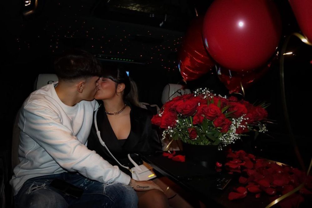 „Unde începe viața și dragostea nu se termină niciodată!” Starul de 18 ani al lui United a anunțat că devine tată după ce a semnat prelungirea _8