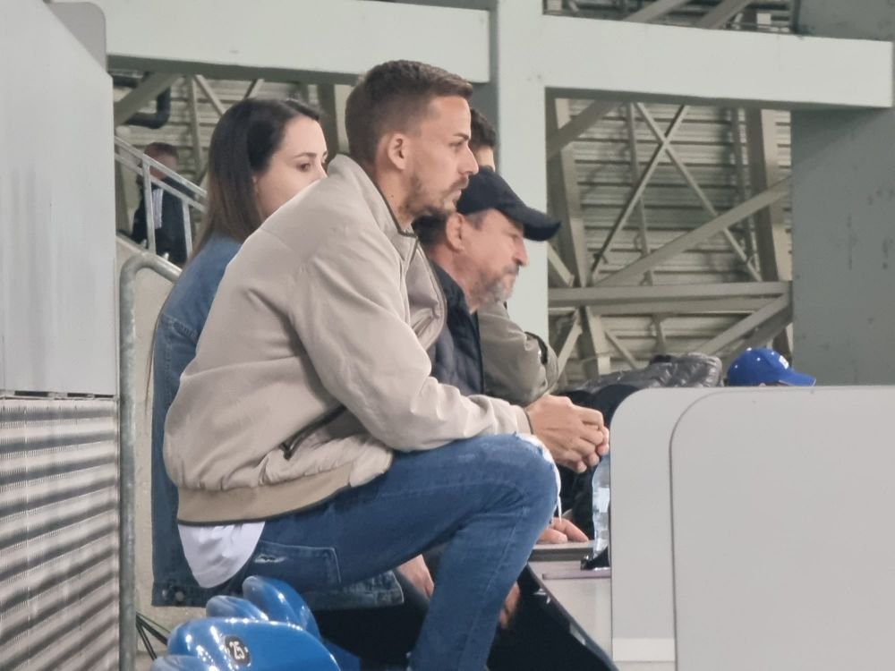 De unde urmărește Nicușor Bancu meciul dintre Universitatea Craiova și FCSB_5