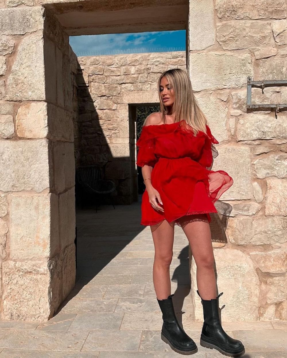 „Cea mai sexy mămică!” Diletta Leotta, apariție incendiară la centrul terenului în Napoli - Salernitana! Fanii s-au revoltat când au văzut-o cum s-a îmbrăcat _24