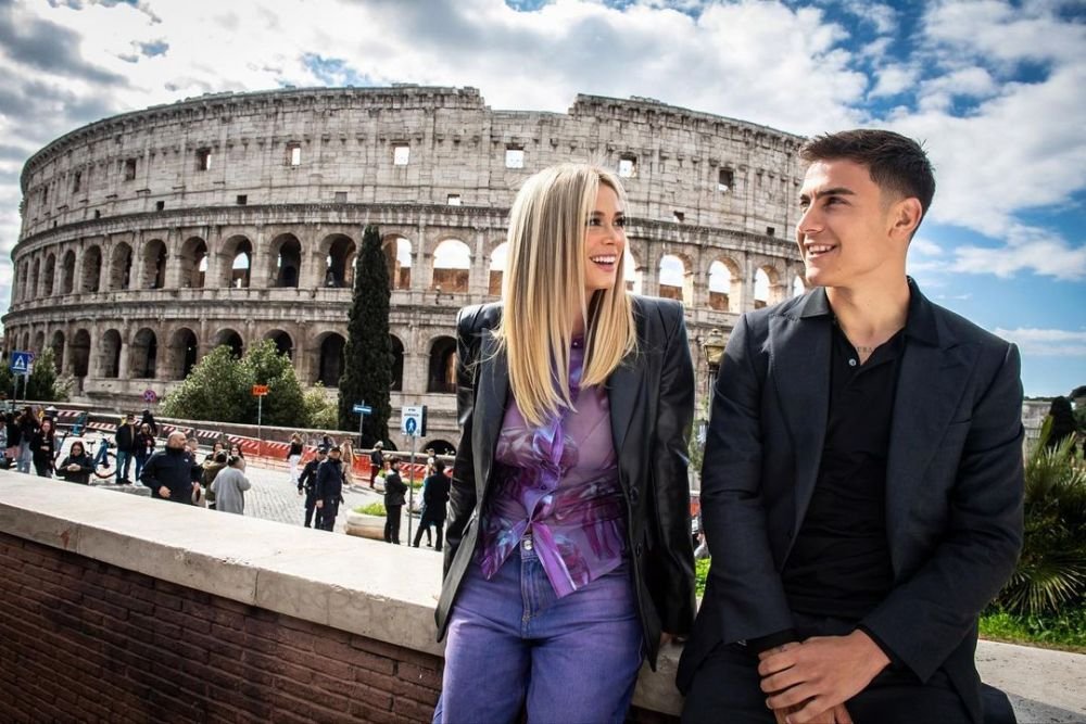 „Cea mai sexy mămică!” Diletta Leotta, apariție incendiară la centrul terenului în Napoli - Salernitana! Fanii s-au revoltat când au văzut-o cum s-a îmbrăcat _31