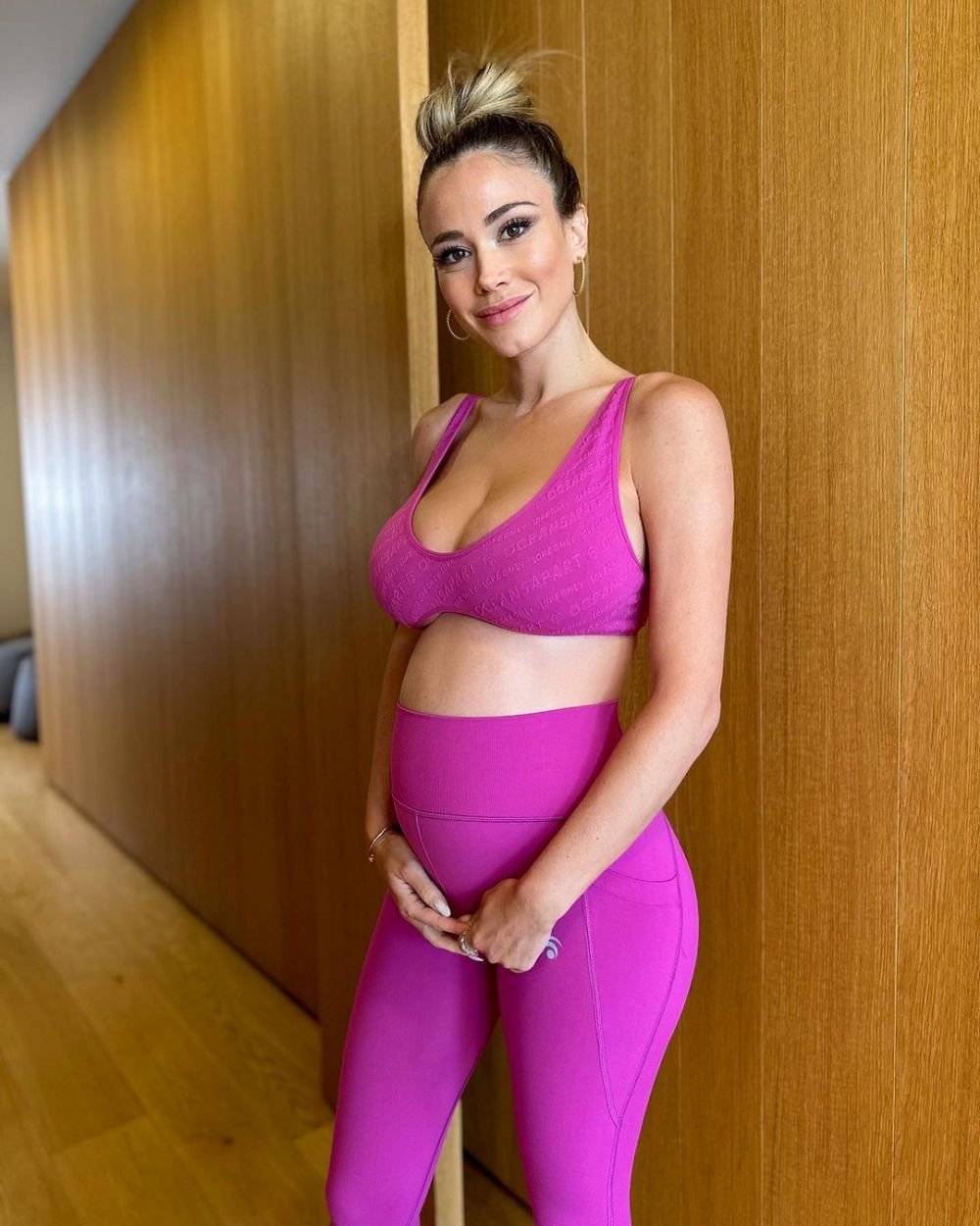 „Cea mai sexy mămică!” Diletta Leotta, apariție incendiară la centrul terenului în Napoli - Salernitana! Fanii s-au revoltat când au văzut-o cum s-a îmbrăcat _38