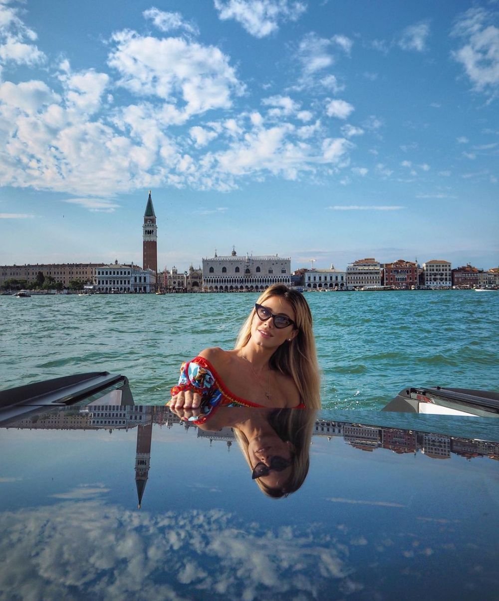 „Cea mai sexy mămică!” Diletta Leotta, apariție incendiară la centrul terenului în Napoli - Salernitana! Fanii s-au revoltat când au văzut-o cum s-a îmbrăcat _45