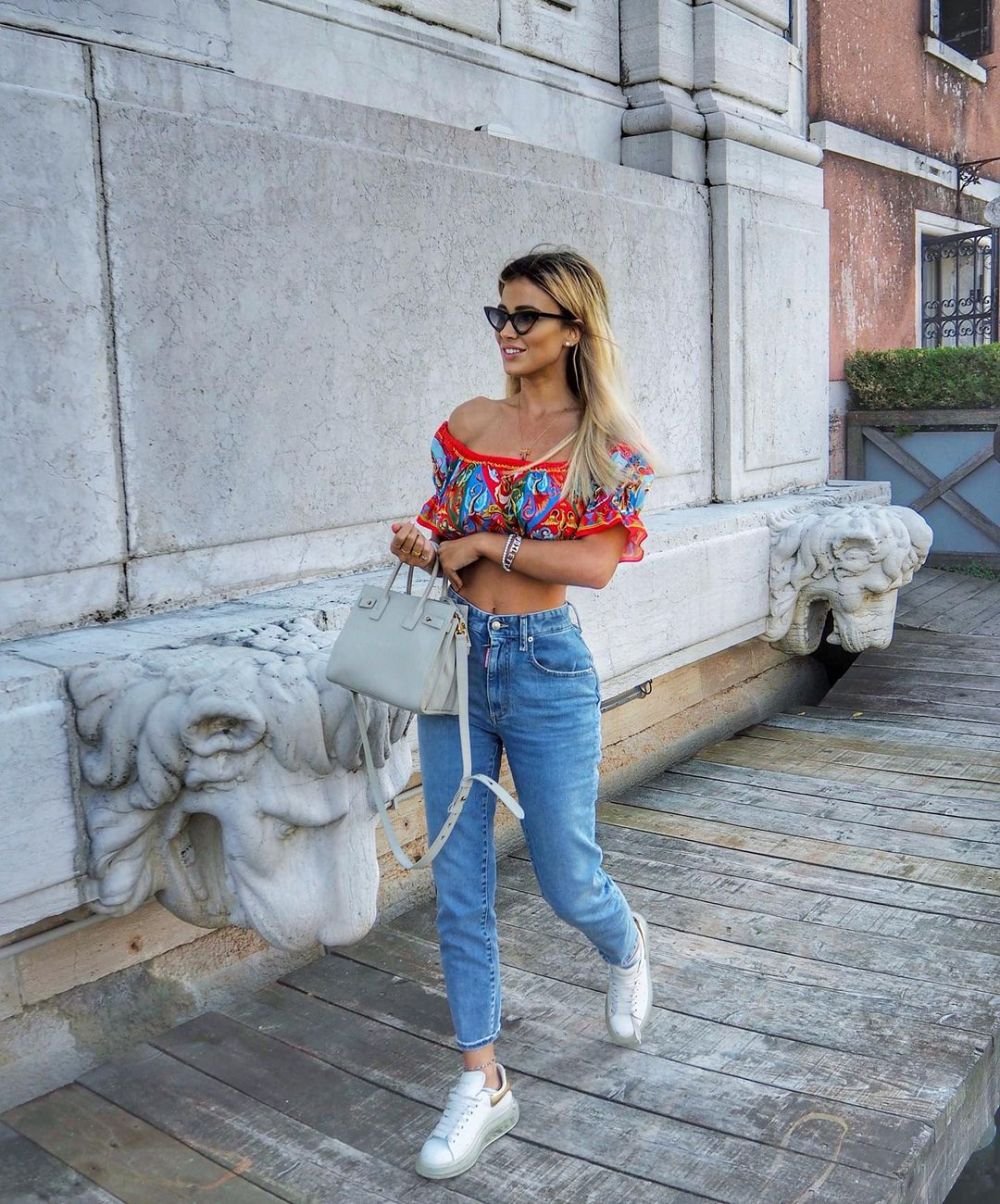 „Cea mai sexy mămică!” Diletta Leotta, apariție incendiară la centrul terenului în Napoli - Salernitana! Fanii s-au revoltat când au văzut-o cum s-a îmbrăcat _46