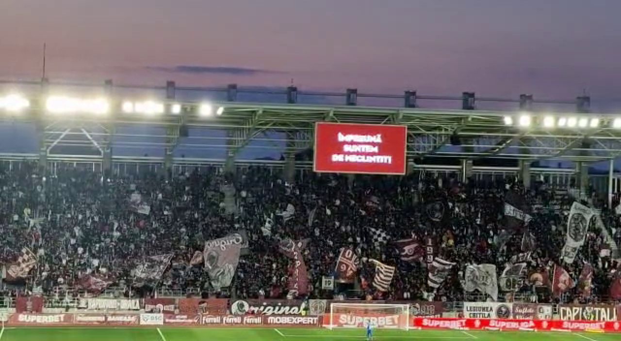 „Spionul” din Rapid - CFR! Oficialul FCSB vede pe viu spectacolul din Giulești_33