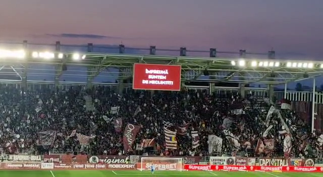 „Spionul” din Rapid - CFR! Oficialul FCSB vede pe viu spectacolul din Giulești_36