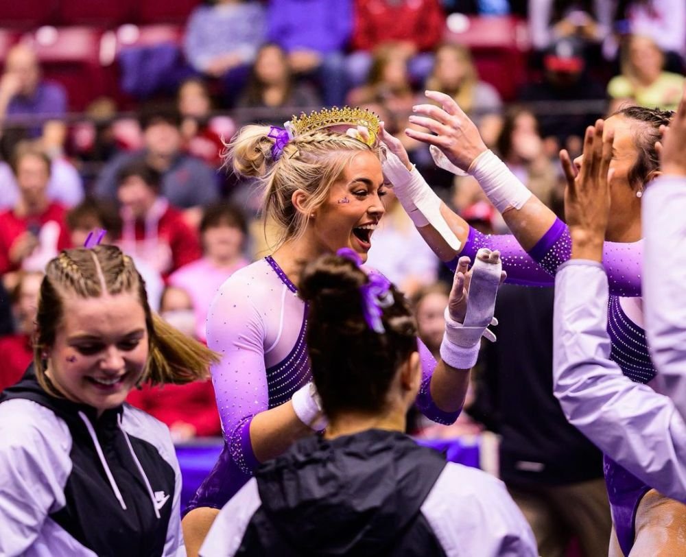 Nu-i ușor să fii bogată și frumoasă! Olivia Dunne a fost agresată la ultima competiție sportivă! Reacția gimnastei milionare _4