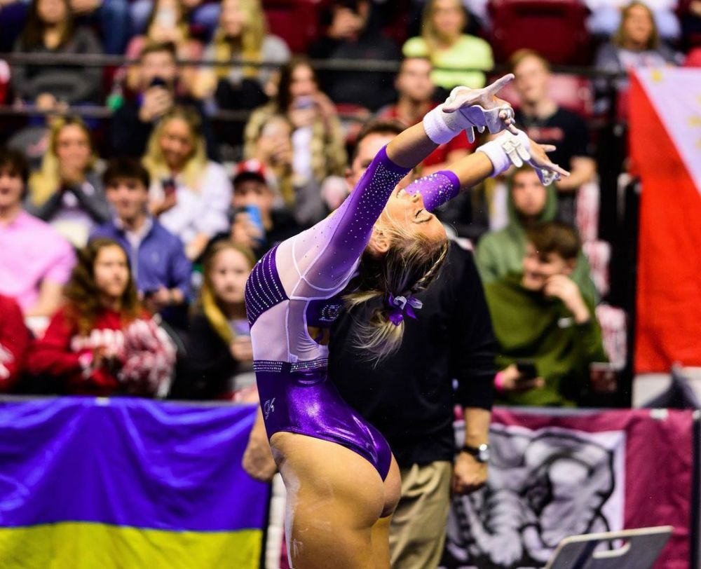 Nu-i ușor să fii bogată și frumoasă! Olivia Dunne a fost agresată la ultima competiție sportivă! Reacția gimnastei milionare _5