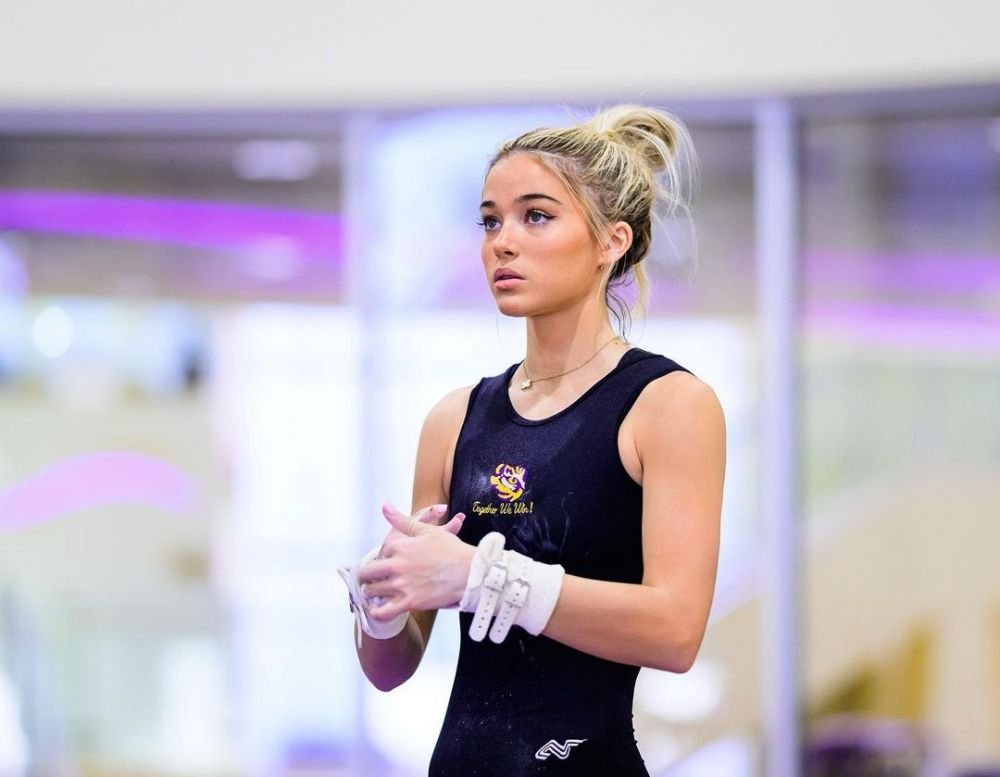 Nu-i ușor să fii bogată și frumoasă! Olivia Dunne a fost agresată la ultima competiție sportivă! Reacția gimnastei milionare _25
