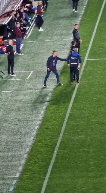 Dan Petrescu n-a mai rezistat! Direct la vestiare după golul 3 + scos de pe teren de Panin!_6