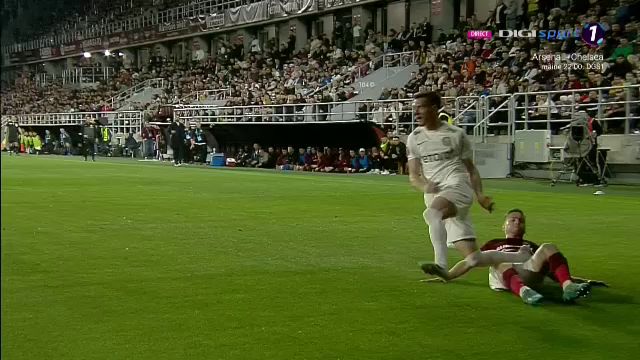Reacție virală după o nouă intrare brutală a lui Răzvan Onea: „Cred că a văzut prea multe filme cu Bruce Willis!”_3