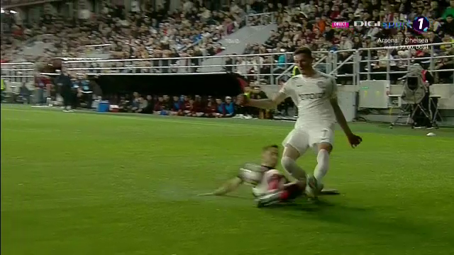 Reacție virală după o nouă intrare brutală a lui Răzvan Onea: „Cred că a văzut prea multe filme cu Bruce Willis!”_8