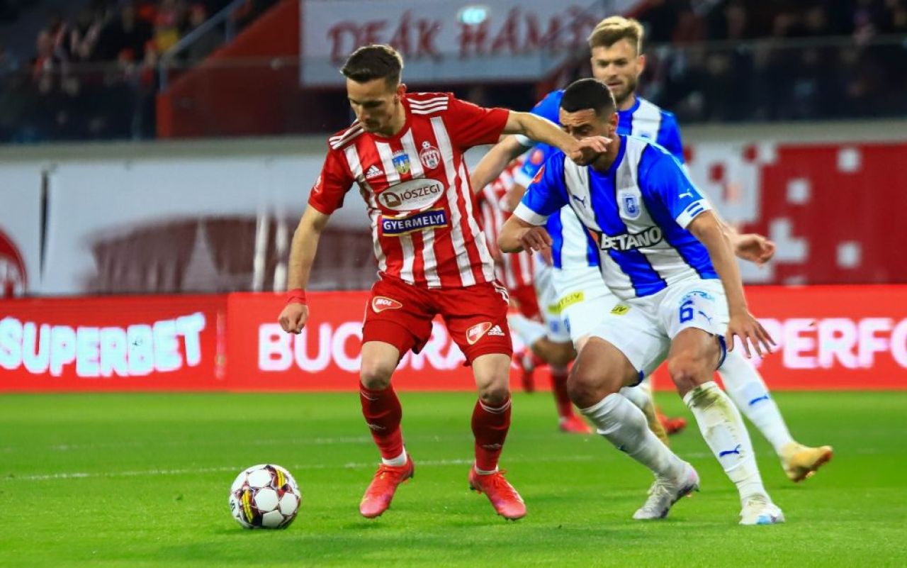 CFR Cluj și Craiova se bat pentru vedeta unui club din play-off! Internaționalul român mai este curtat de cluburi din străinătate_14