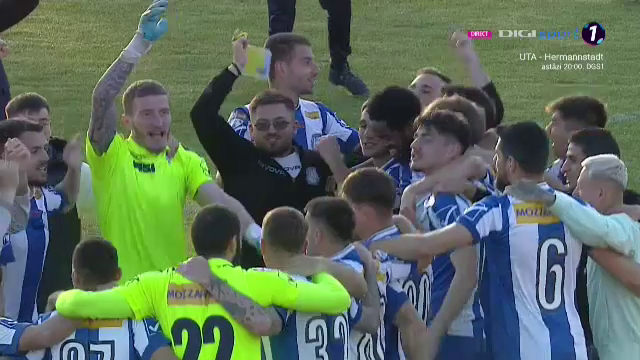 Imaginile bucuriei la Iași! Fanii au intrat pe teren, după fluierul final_2