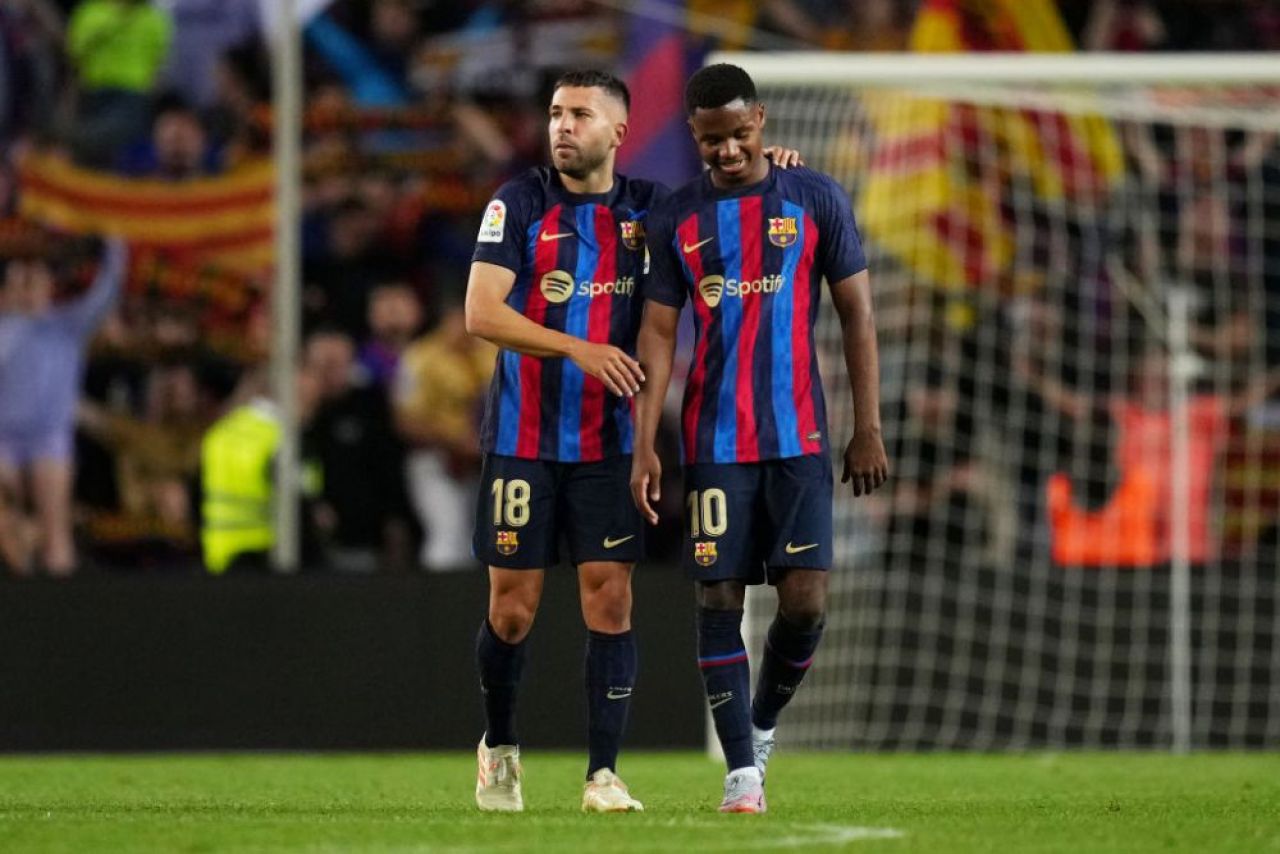 Cu un pas mai aproape de titlu! FC Barcelona, victorie la limită cu Osasuna: catalanii au marcat în ultimele minute_1