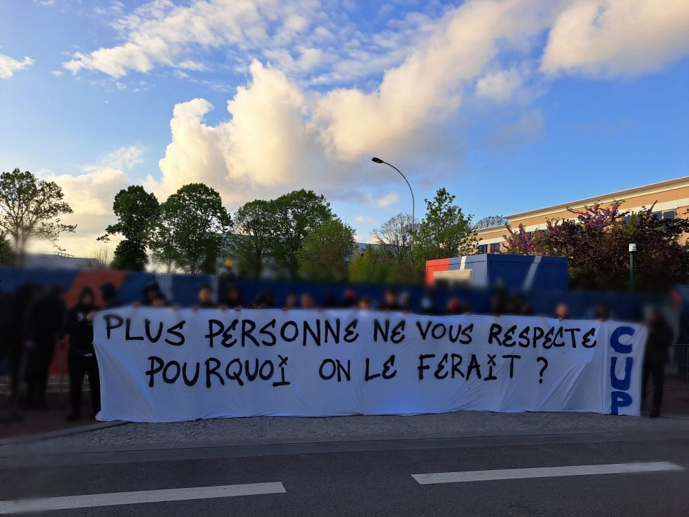 PSG se cutremură din temelii! Anunțul ultrașilor parizieni după dezastrul de la echipă: