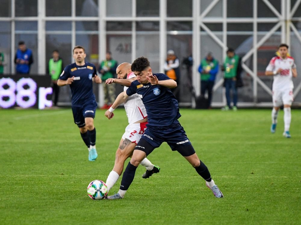 Fiesta grozavă! Imagini din vestiarul lui Poli Iași după promovarea în Superliga_4
