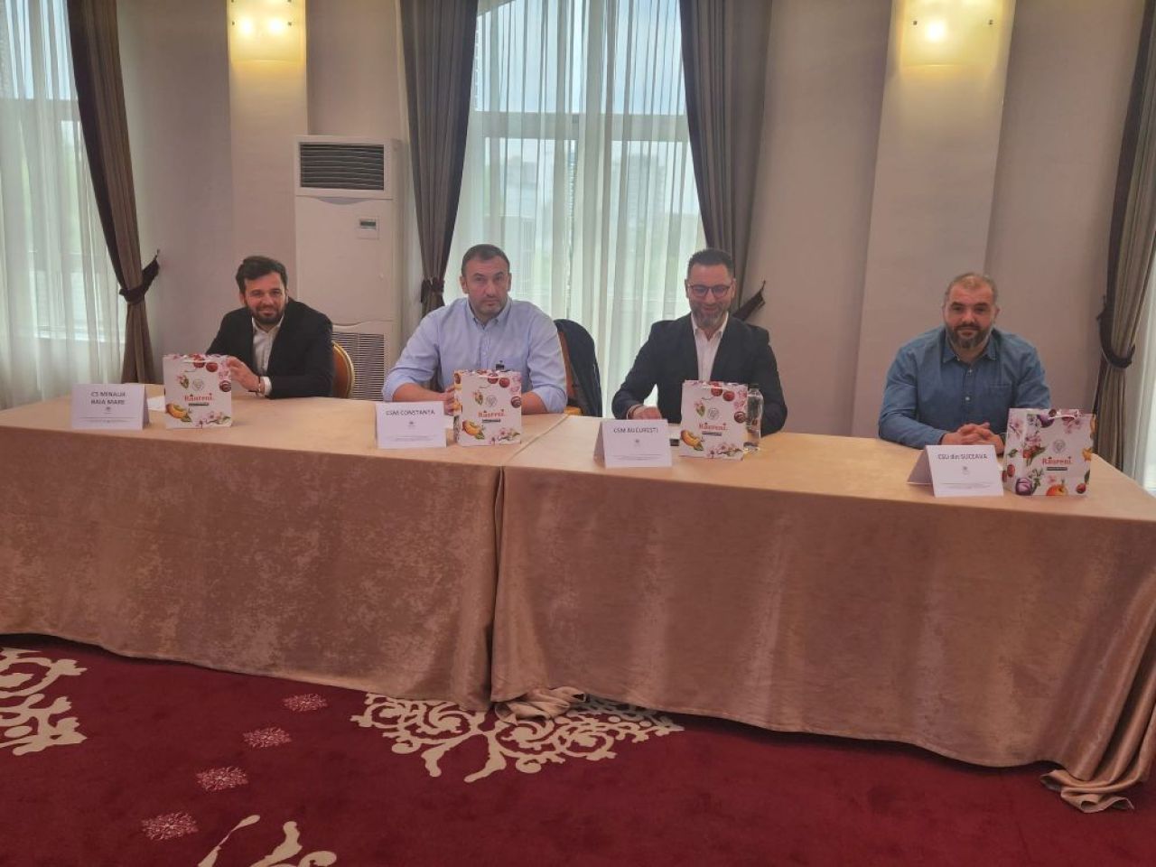 S-au stabilit semfinalele Final Four-ului Cupei României la handbal masculin. Tragerea la sorți a fost în direct pe Sport.ro _9