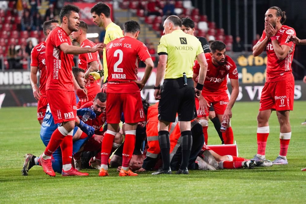 Anunțul clubului UTA despre starea lui Rareș Pop, care s-a prăbușit pe teren în meciul cu FC Hermannstadt_3