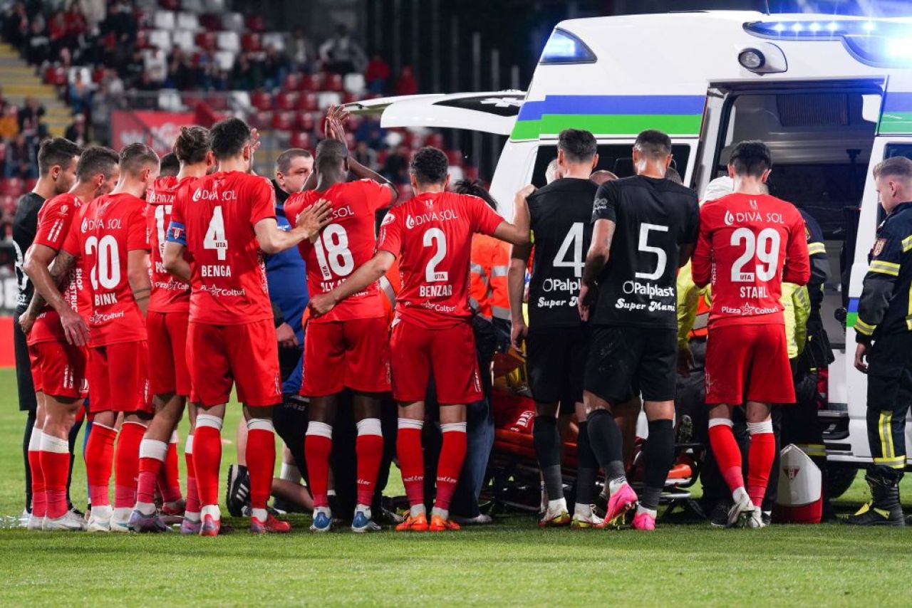 Anunțul clubului UTA despre starea lui Rareș Pop, care s-a prăbușit pe teren în meciul cu FC Hermannstadt_2