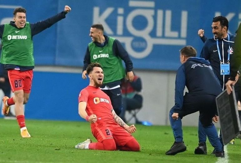 FCSB și Rapid au 5 jucători &icirc;n &bdquo;Echipa etapei&rdquo;! Elias Charalambous, ales cel mai bun antrenor&nbsp;