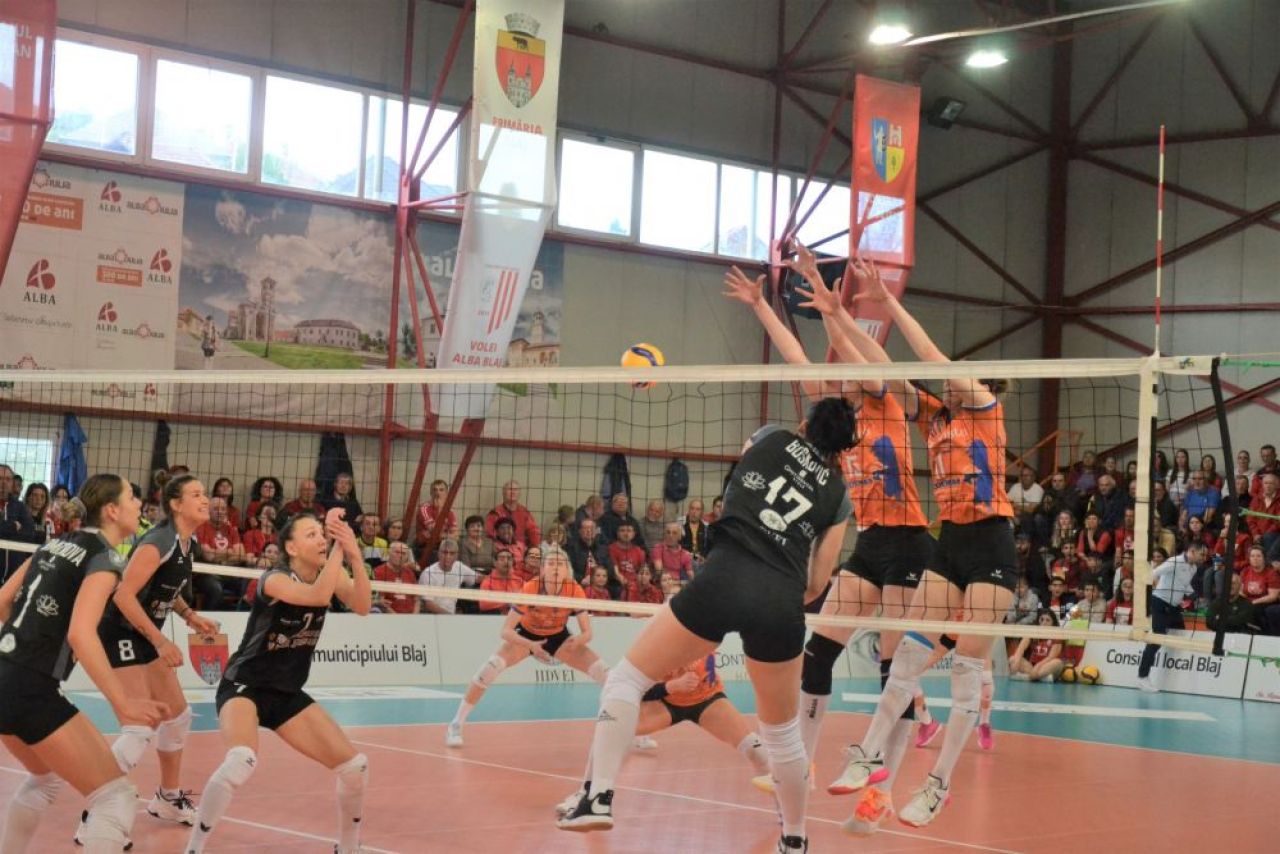Fetele de la Volei Alba Blaj, pentru a șaptea oară campioane ale României! Victorie fără emoții în finală_7