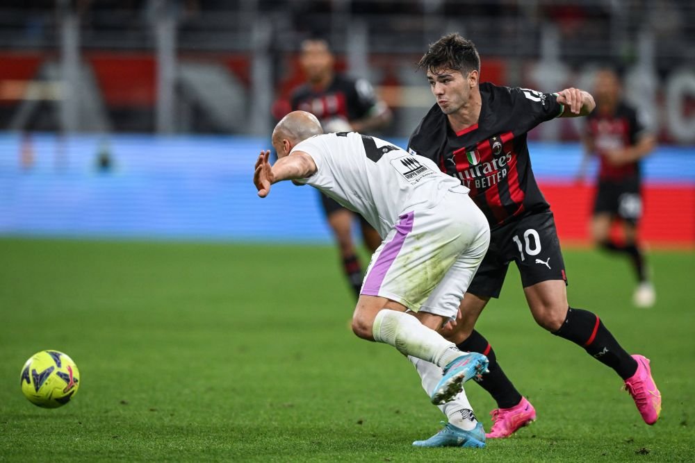 Țineți-vă bine! Vlad Chiricheș, MVP în AC Milan - Cremonese: ”Un zid, de departe cel mai bun de pe teren”_4