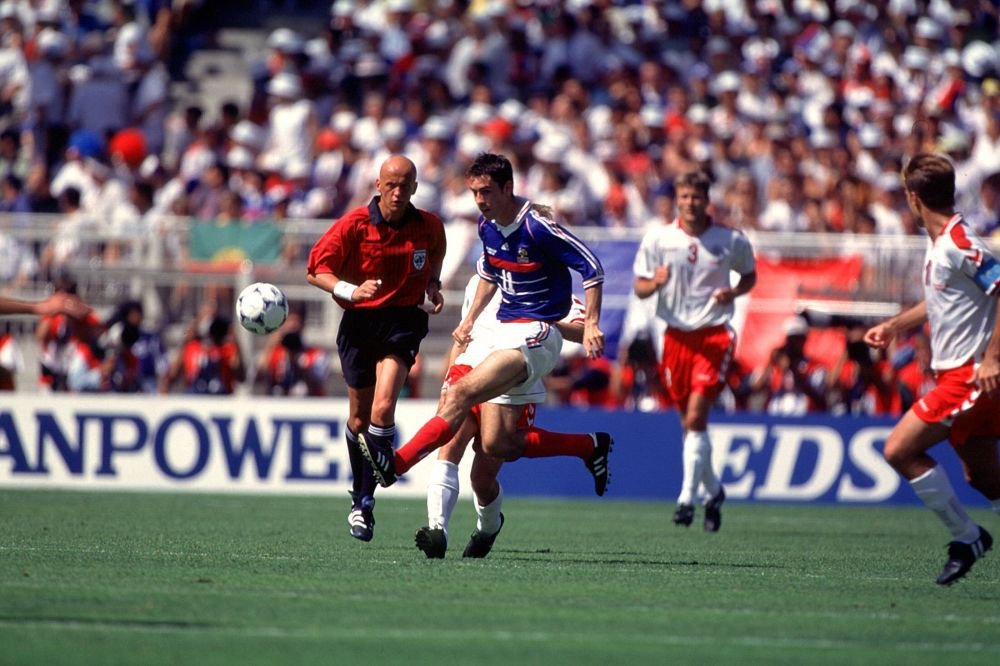 Robert Pires, fascinat de Gheorghe Hagi: &rdquo;E unul dintre cei mai buni, Rom&acirc;nia trebuie să fie m&acirc;ndră de el&rdquo;