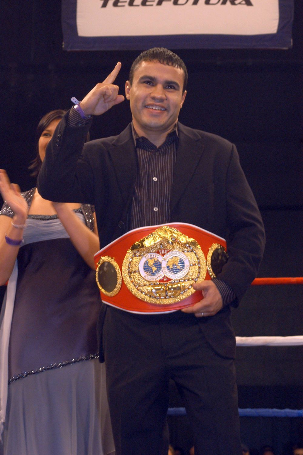 Floyd Mayweather a distrus visul unui infractor mexican_7
