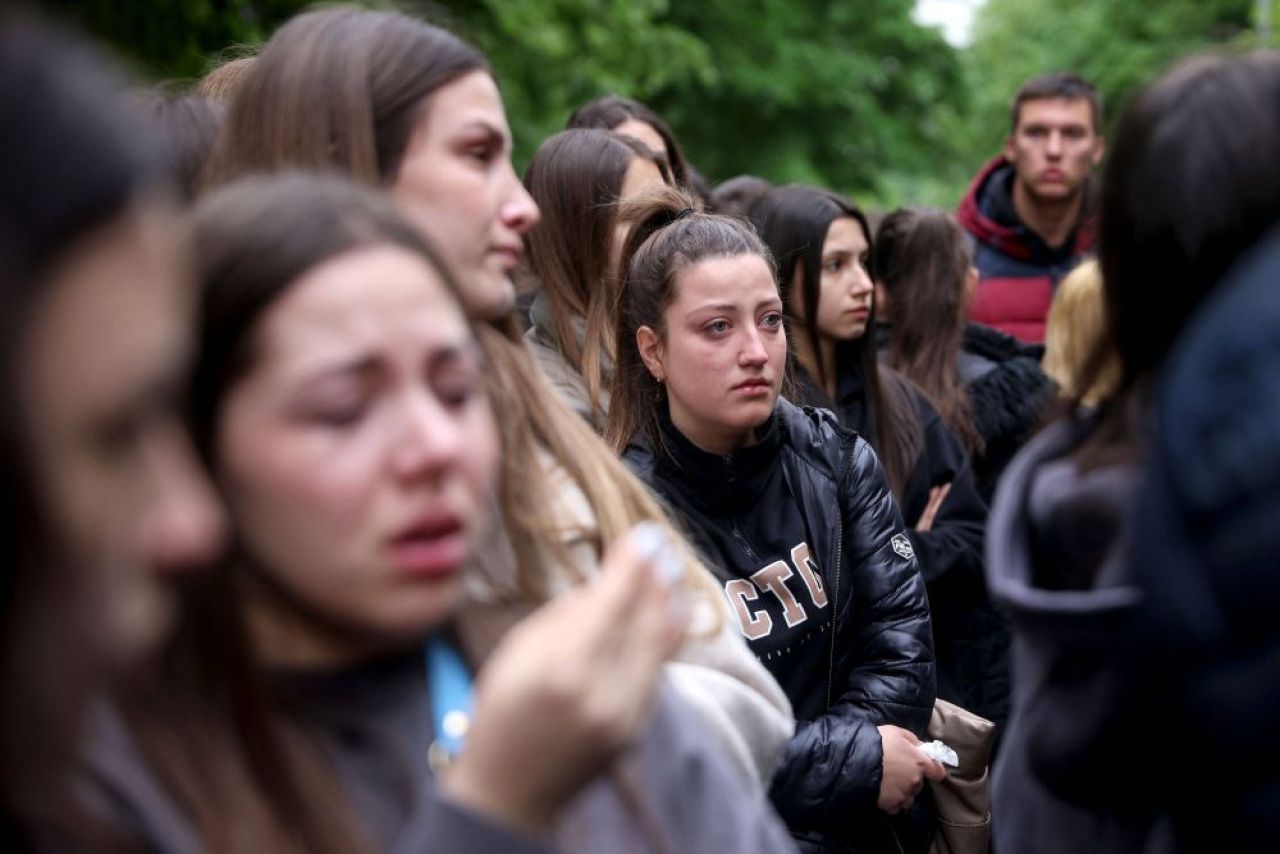 Masacrul din Belgrad | Noi informații despre Dragan Kobiljski, antrenorul de la Zalău a cărui fiică a fost ucisă la școala din capitala Serbiei_11