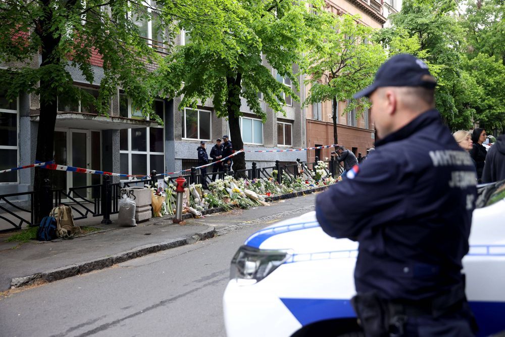 Masacrul din Belgrad | Noi informații despre Dragan Kobiljski, antrenorul de la Zalău a cărui fiică a fost ucisă la școala din capitala Serbiei_12