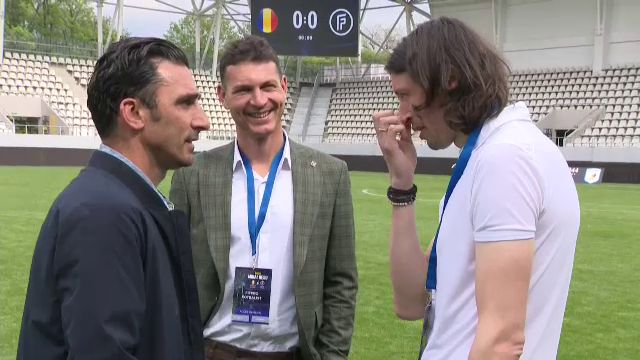 Cu ce fotbalist a fost surprins Elias Charalambous stând de vorbă la Gala Mihai Neșu (LIVE pe Pro Arena & VOYO, ora 18:00)_27