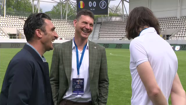 Cu ce fotbalist a fost surprins Elias Charalambous stând de vorbă la Gala Mihai Neșu (LIVE pe Pro Arena & VOYO, ora 18:00)_44