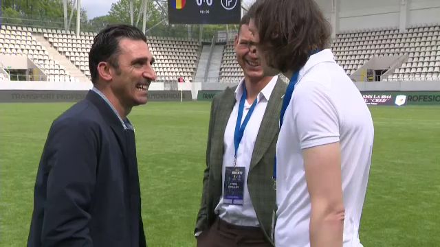 Cu ce fotbalist a fost surprins Elias Charalambous stând de vorbă la Gala Mihai Neșu (LIVE pe Pro Arena & VOYO, ora 18:00)_49