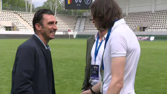 Cu ce fotbalist a fost surprins Elias Charalambous stând de vorbă la Gala Mihai Neșu (LIVE pe Pro Arena & VOYO, ora 18:00)_50