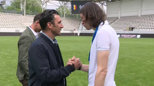 Cu ce fotbalist a fost surprins Elias Charalambous stând de vorbă la Gala Mihai Neșu (LIVE pe Pro Arena & VOYO, ora 18:00)_54